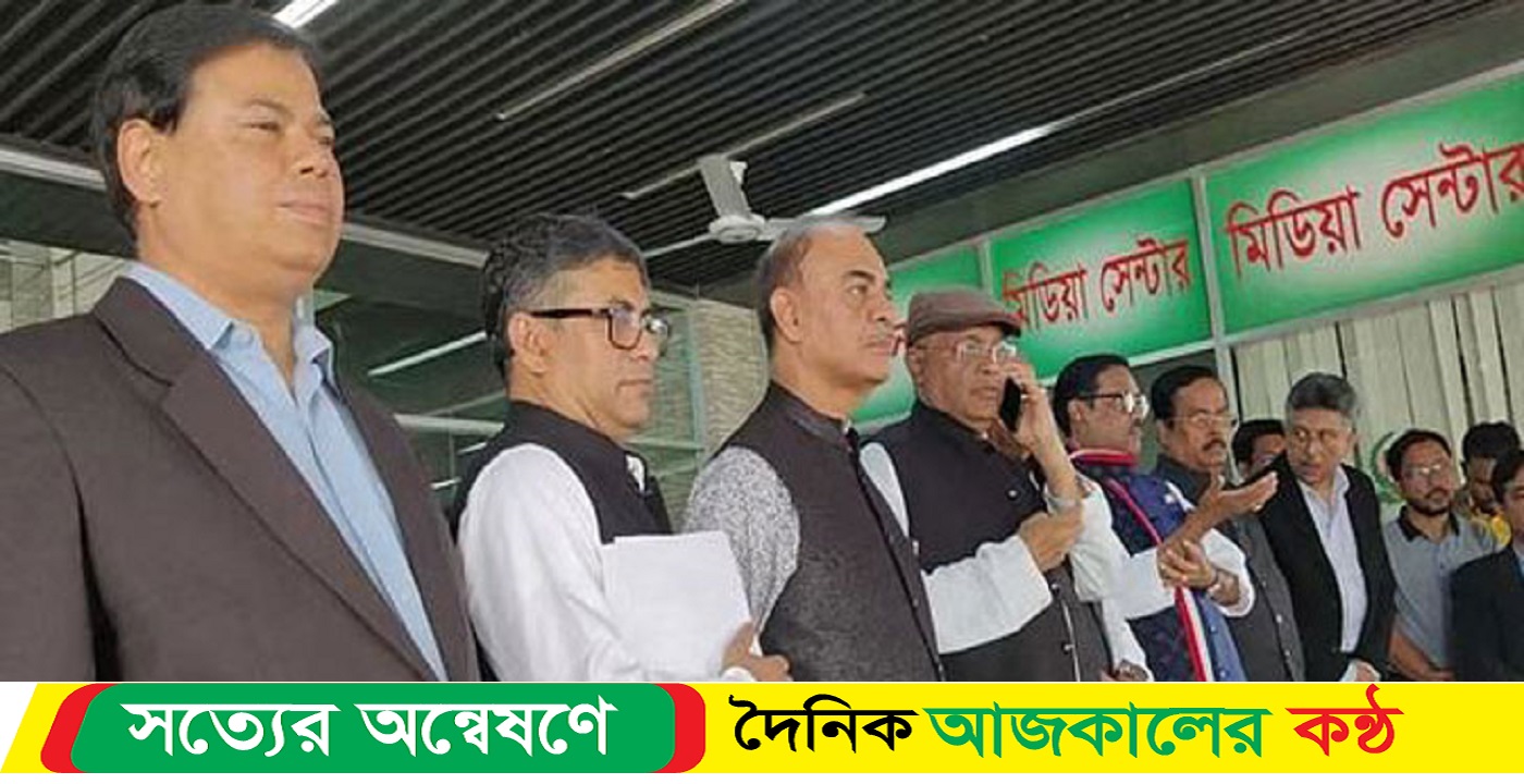 রাষ্ট্রপতি নির্বাচন: আওয়ামী লীগ প্রার্থীর মনোনয়নপত্র নিয়ে ইসিতে ওবায়দুল কাদের