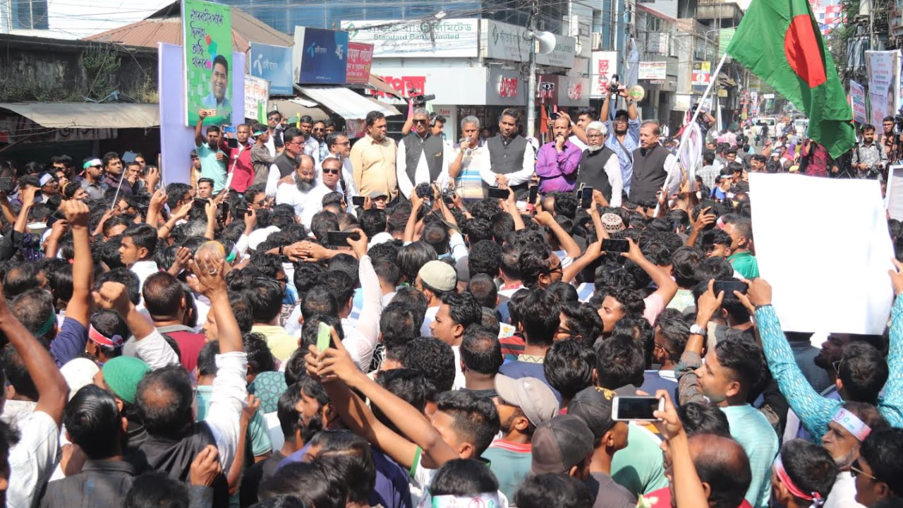 বরিশালবাসীর কাছে ক্ষমা চেয়ে বিদায় নিলেন সাদিক আব্দুল্লাহ