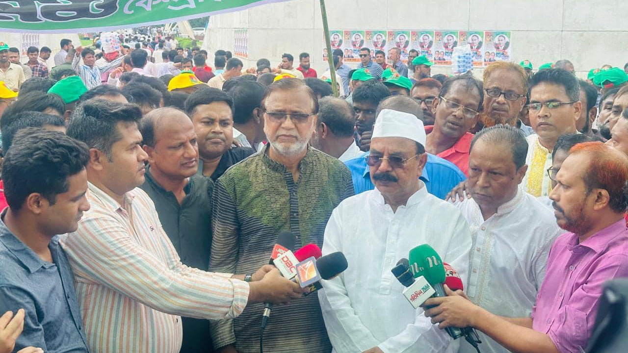 অন্তর্বর্তী সরকার রাজনীতিতে হস্তক্ষেপ করবে না, আশা গয়েশ্বরের