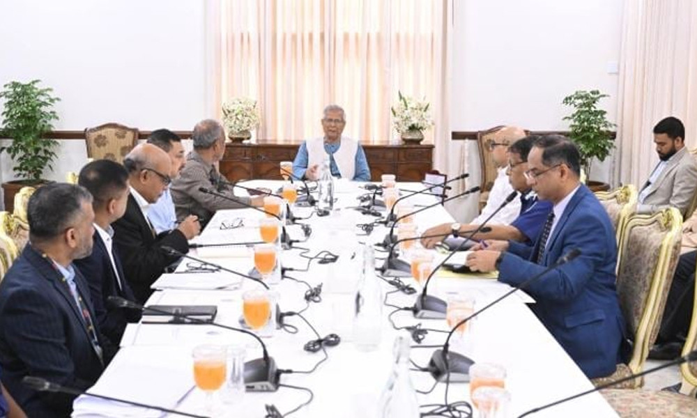 নির্বাচনে স্বচ্ছতা নিশ্চিতে দ্রুত বডি-ওর্ন ক্যামেরা ক্রয়ের নির্দেশ