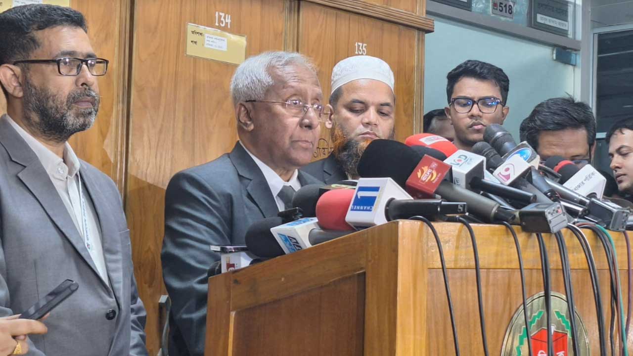 ভোটে ড্রোন ব্যবহার করতে পারবে আইন-শৃঙ্খলা বাহিনী : ইসি সচিব
