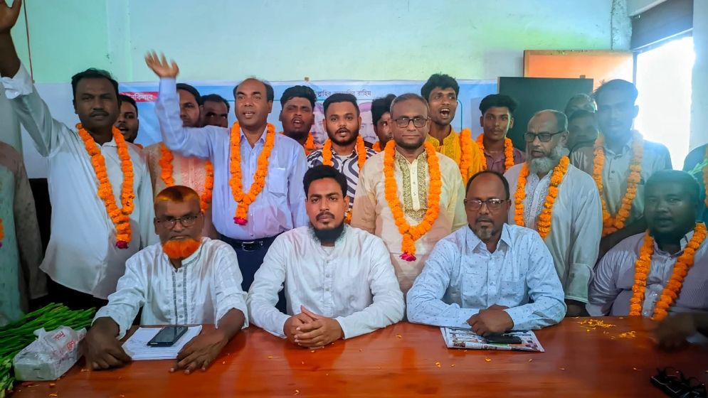 এনসিপিতে যোগদানের হিড়িক পড়েছে: আখতার হোসেন